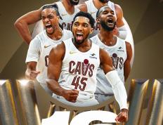 开云APP-球员们拼尽全力，力争最终胜利