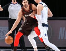 开云体育下载-南安普顿惊险逃生，幸运险胜