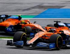 开云体育官方网站-梅赛德斯绝杀威廉姆斯，塞恩斯扛起全队的简单介绍