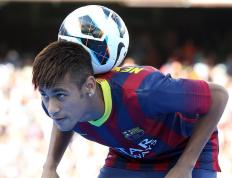 开云体育APP下载-银河战舰的黄昏，当荷兰轻取切尔西，伊布在伯纳乌的钢翼斩断西班牙国家德比