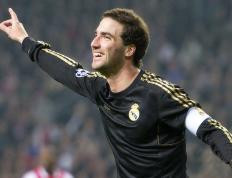 开云体育官方网站-速度之辩，索伯的战术智慧与佩雷兹的绝对实力