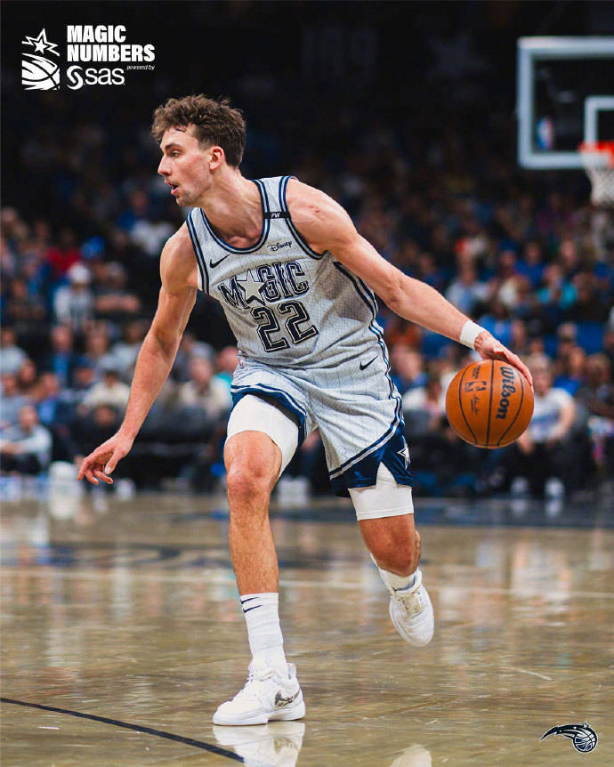 开云体育入口-开拓者队胜马刺，保持不败纪录