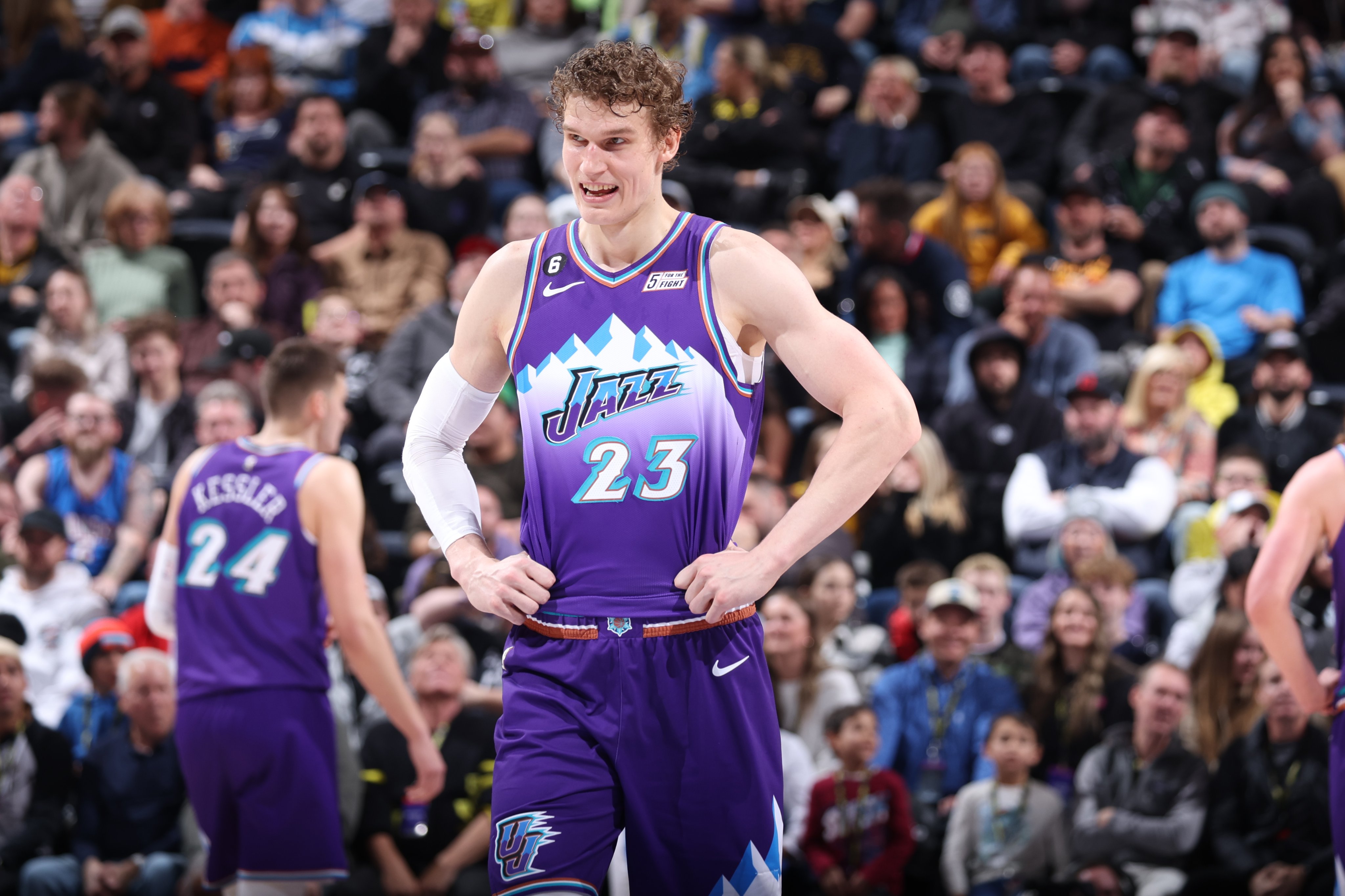 开云体育-爵士队三连败,球队关键人员受伤造成困扰的简单介绍