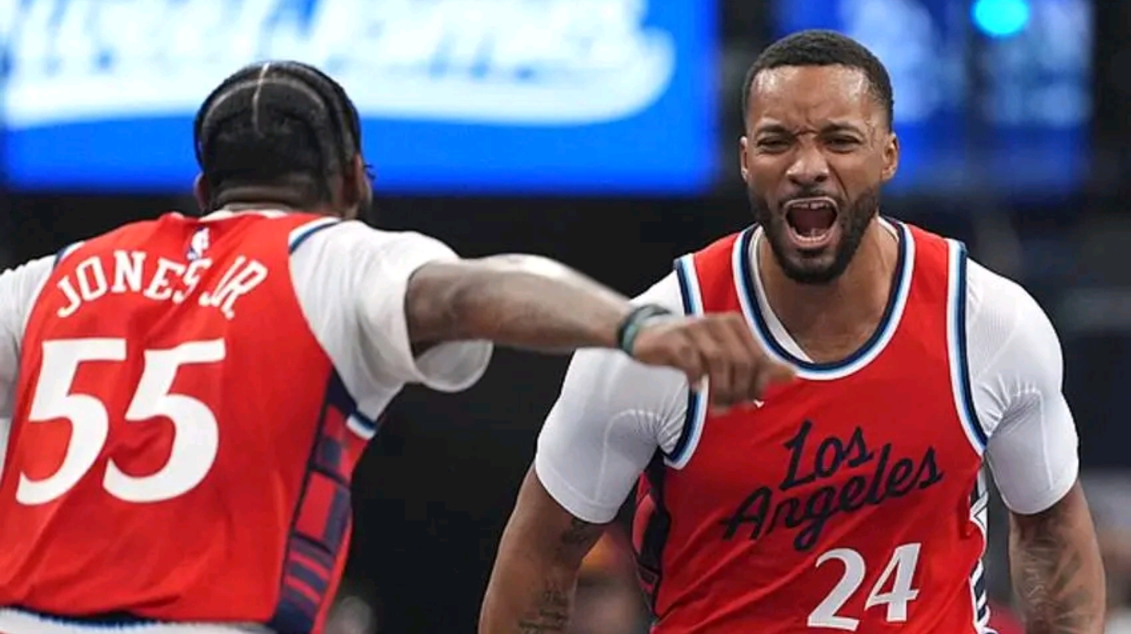 开云体育app-快船大胜黄蜂，乔治状态回勇