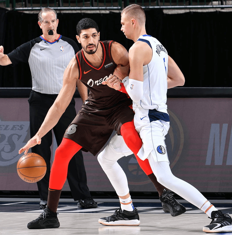 开云体育下载-南安普顿惊险逃生,幸运险胜