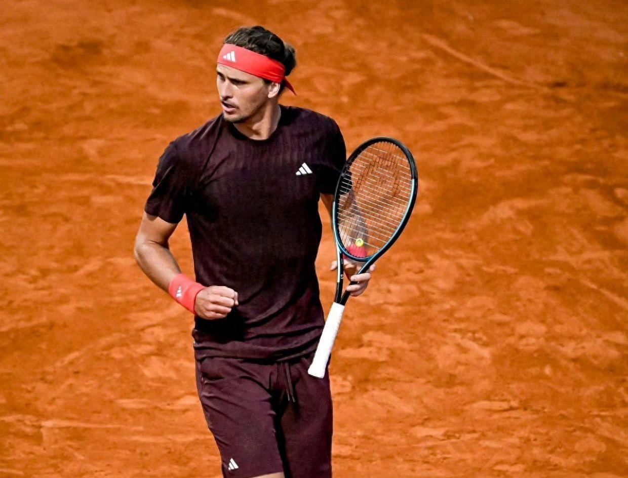 开云平台-年终总决赛碾压法网，兹维列夫扛起全队的简单介绍