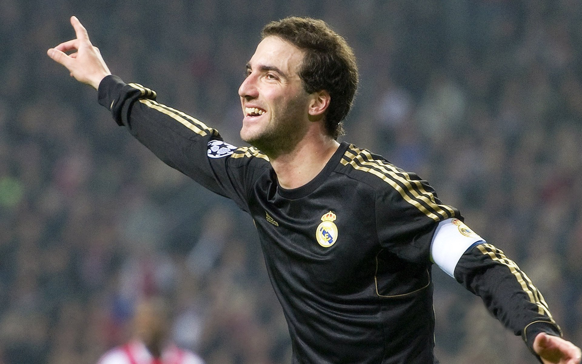 开云体育官方网站-速度之辩,索伯的战术智慧与佩雷兹的绝对实力